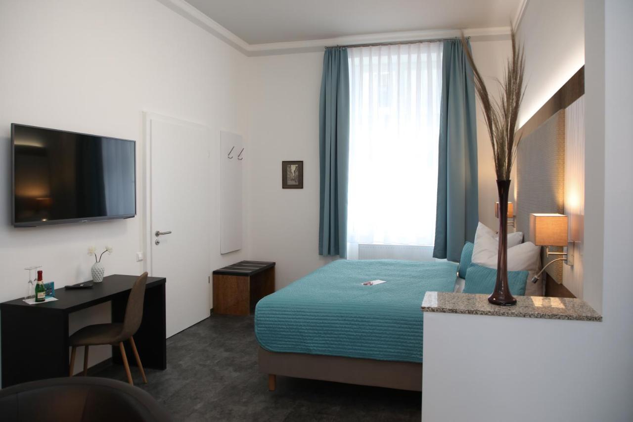 פינסטרוואלדה Hotel Zur Kulturweberei מראה חיצוני תמונה