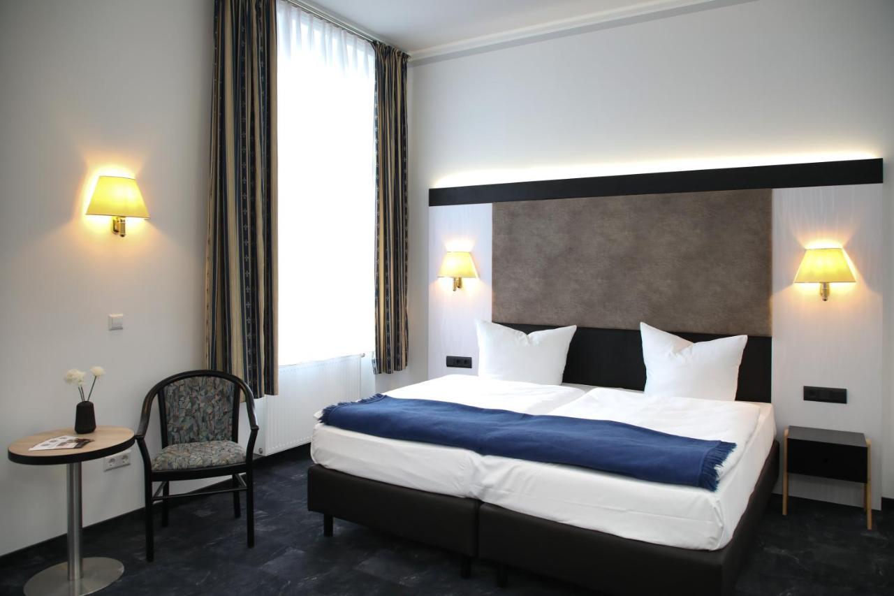 פינסטרוואלדה Hotel Zur Kulturweberei מראה חיצוני תמונה